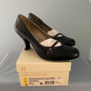 Naturalizer Women's Black Leather Heels